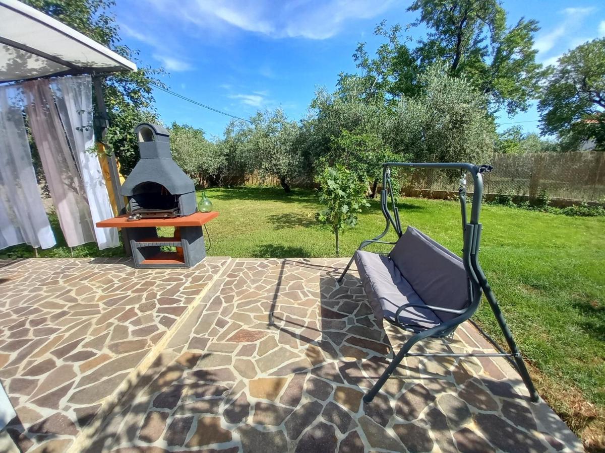 Holiday House Chill Out Loborika Marcana Bagian luar foto